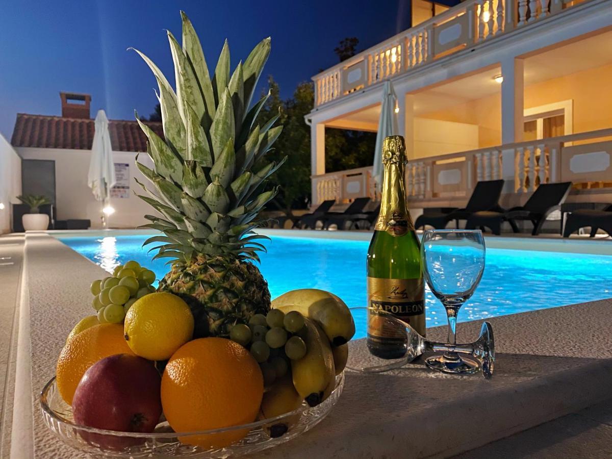 Apartments Saric Biograd Na Moru Dış mekan fotoğraf