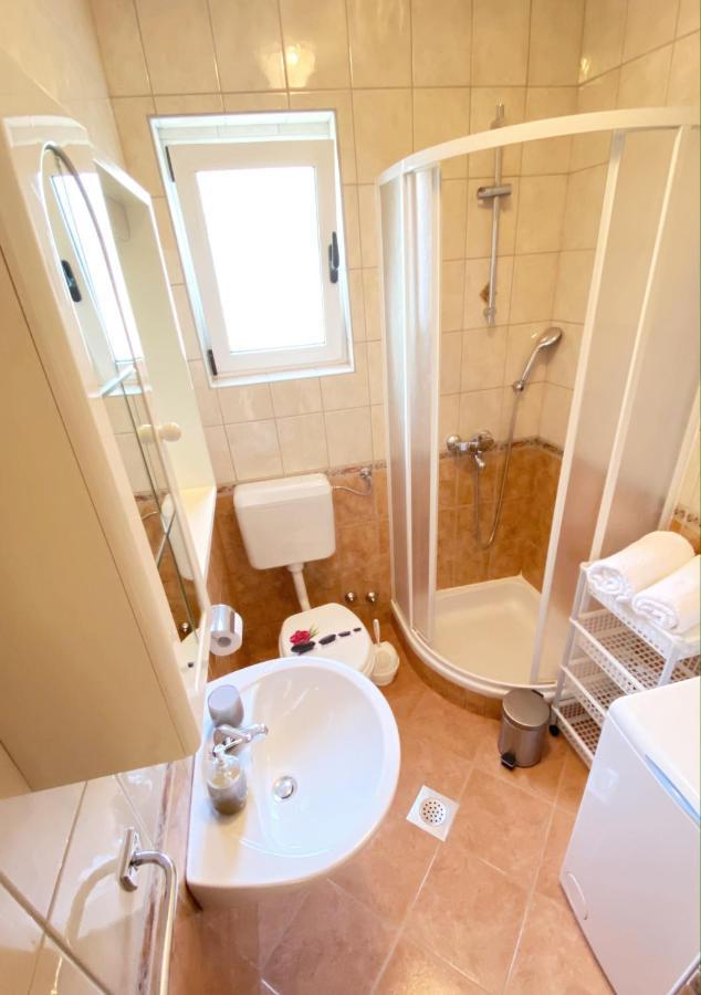 Apartments Saric Biograd Na Moru Dış mekan fotoğraf